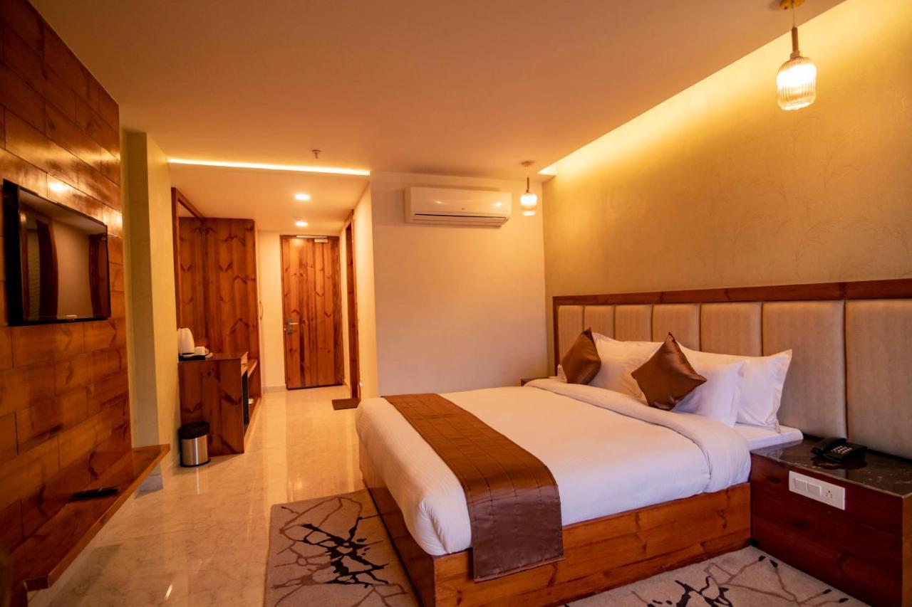 Golden Fern Resort Shimla Ngoại thất bức ảnh