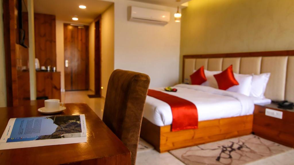 Golden Fern Resort Shimla Ngoại thất bức ảnh