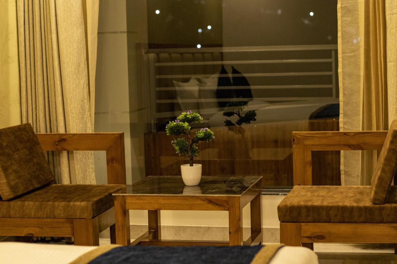 Golden Fern Resort Shimla Ngoại thất bức ảnh