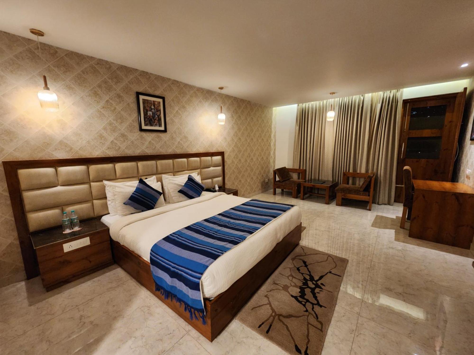 Golden Fern Resort Shimla Ngoại thất bức ảnh